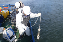 海水の採取状況